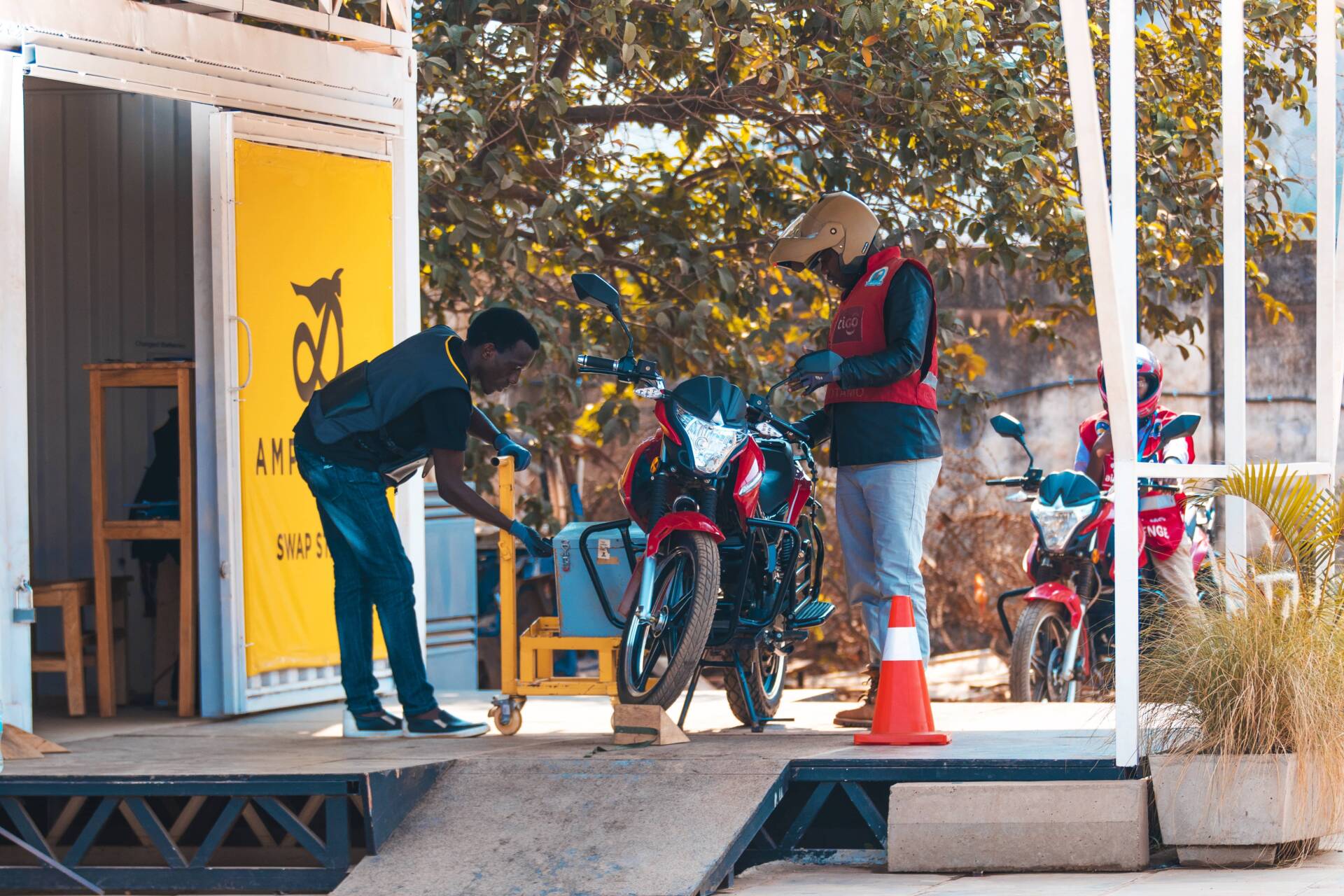 Rwandan electric motorcycle startup Ampersand