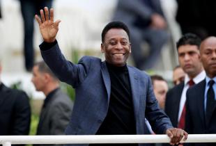 super footballer pele