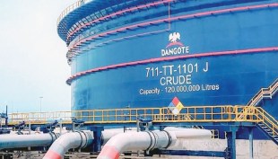 Dangote Refinery Reduces Petrol Price to N899.50 for Christmas